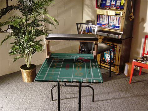 craps throwing station|regulation craps table.